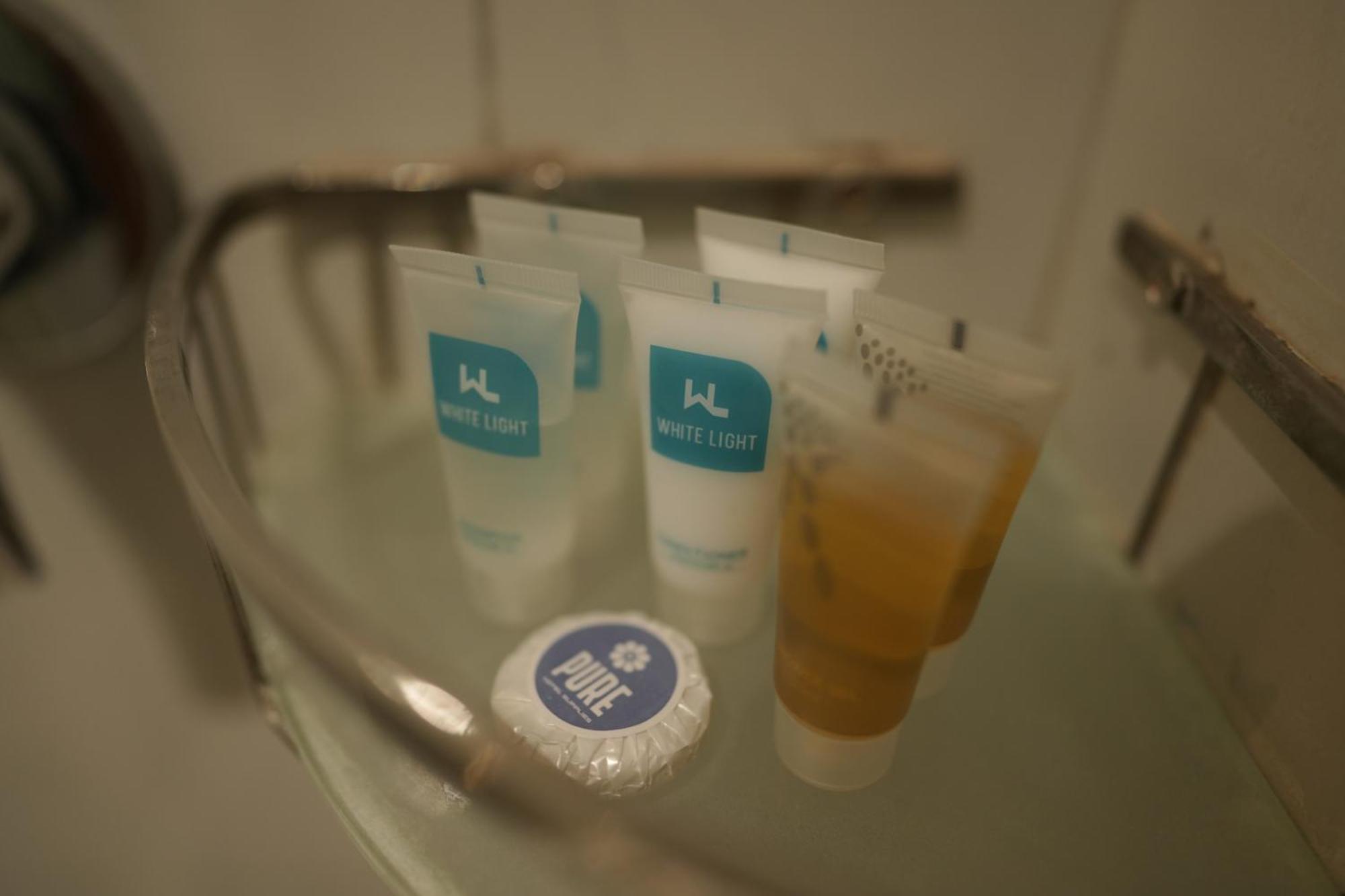 מנאמה Meshal Hotel מראה חיצוני תמונה