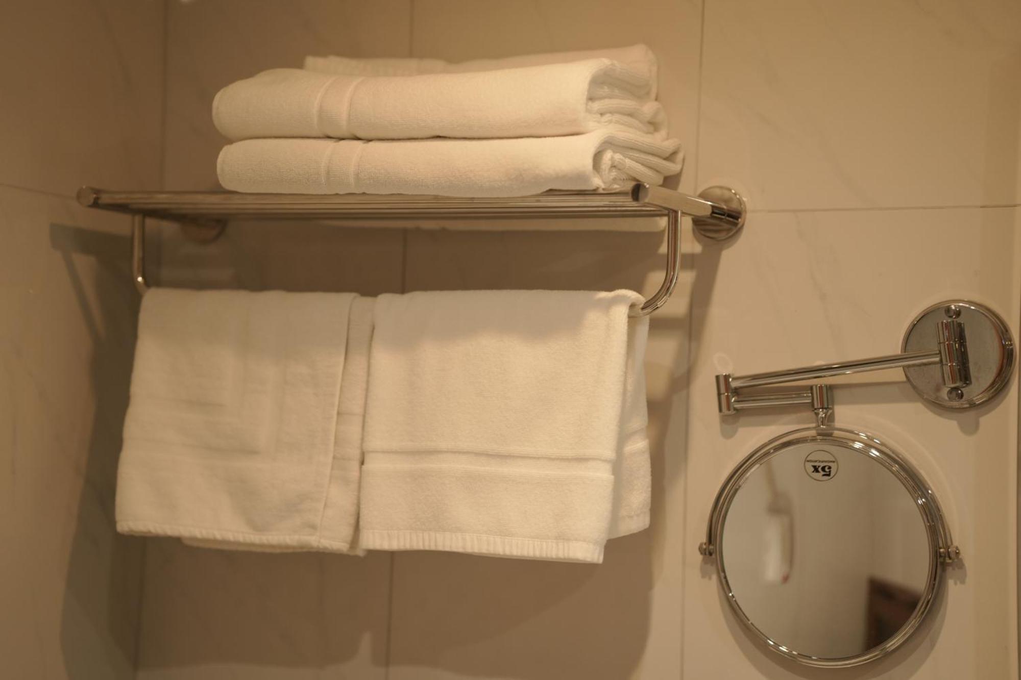 מנאמה Meshal Hotel מראה חיצוני תמונה