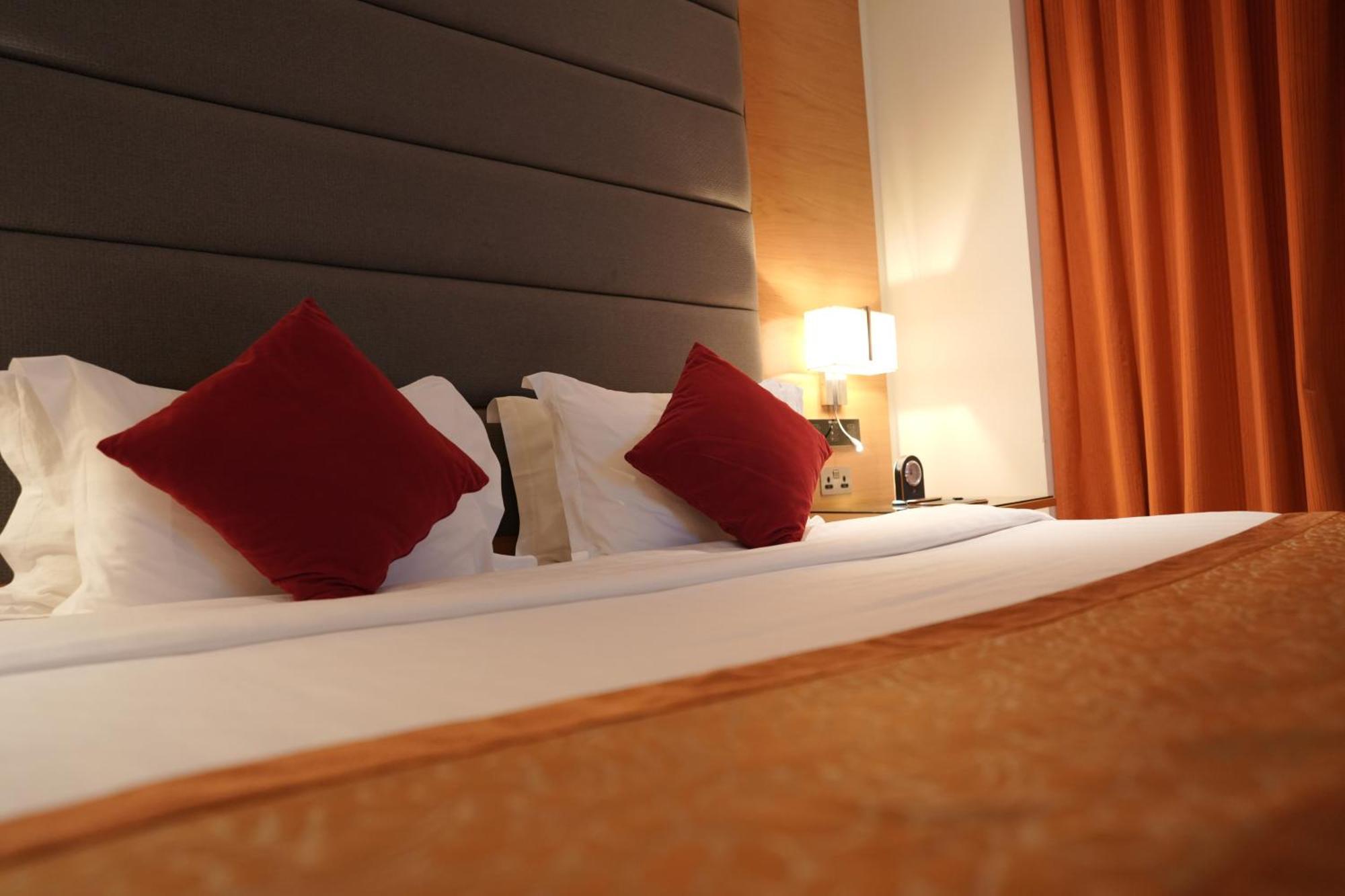 מנאמה Meshal Hotel מראה חיצוני תמונה