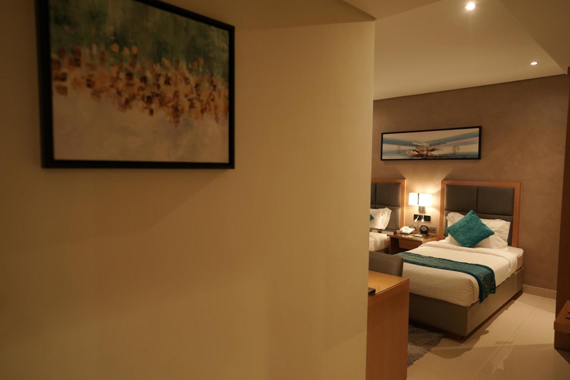 מנאמה Meshal Hotel מראה חיצוני תמונה